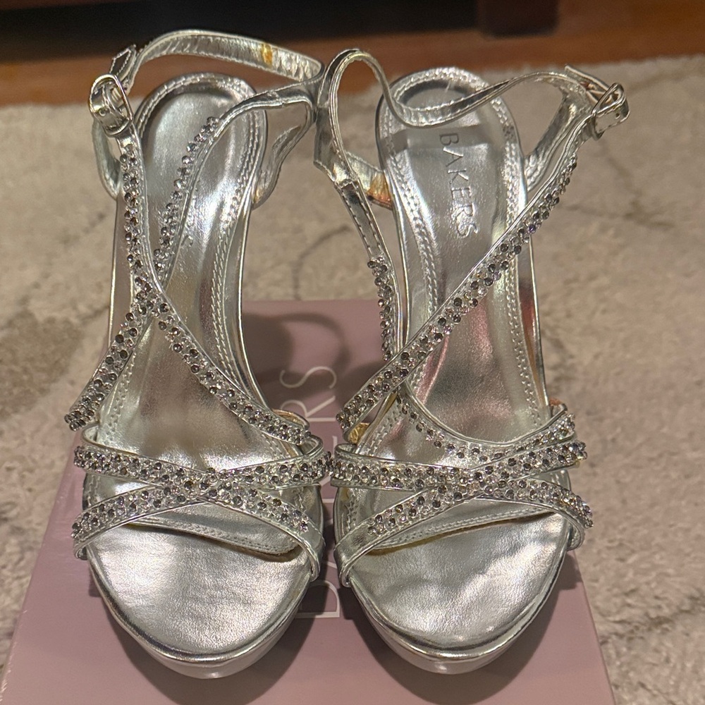 Bakers Luxe Shimmering Jeweled 4 inch Silver Heels-New(never worn)